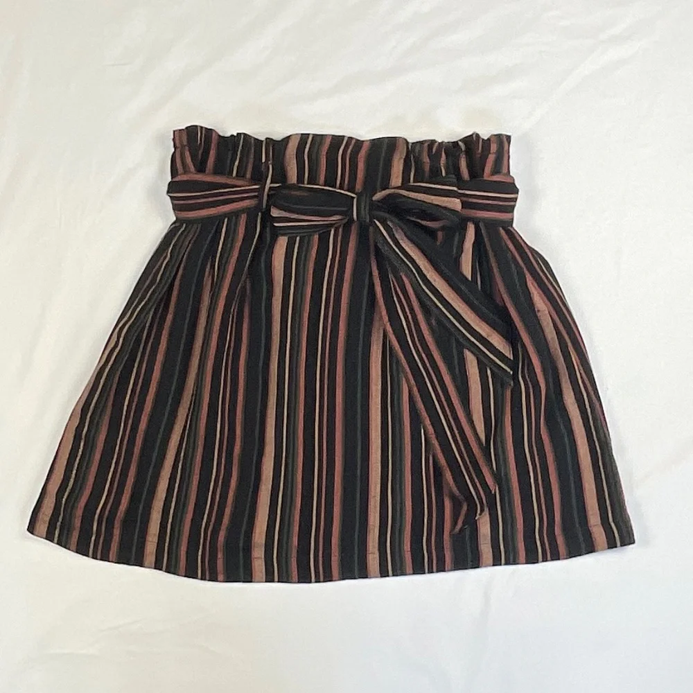 American Eagle Black Paper Bag Tied Striped Mini Skirt Size Small
